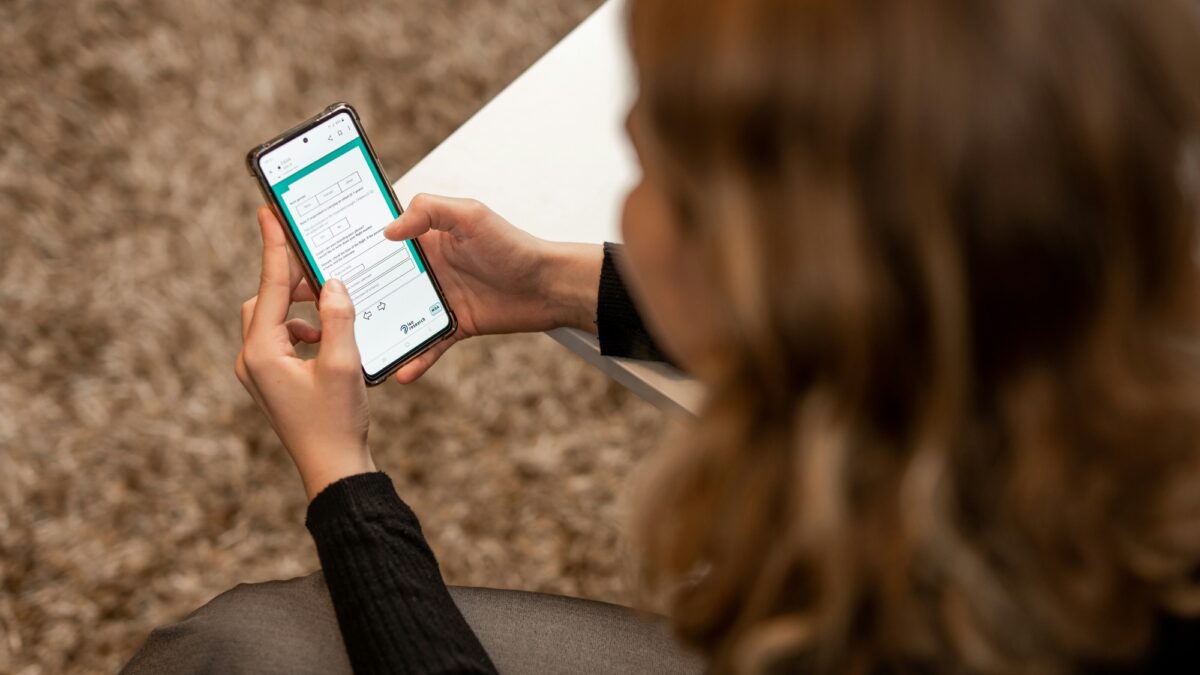 【スマホでポチポチ】アンケートモニターでコツコツお小遣い稼ぎしよや！