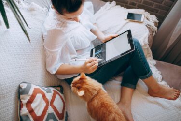 主婦 ワーママ向け SNS運用代行の副業ガイド
